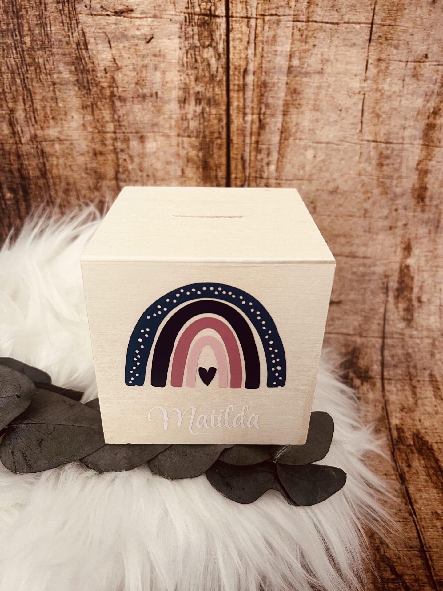 Sparbüchse aus Holz